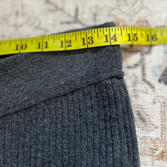 Club Monaco, Size: S, Grey Fine Merino Wool Pull-up Pants, Loungewear, EUC :) - Picture 8 of 11